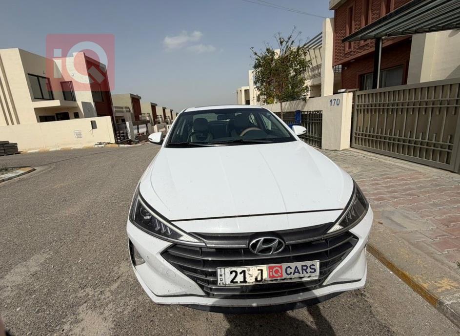 هيونداي النترا